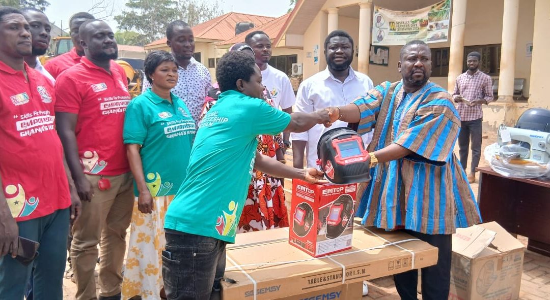 Bia East District Assembly and Regional YEA Partner to Distribute Start-Up Kits to Local Beneficiaries under the Adwumawura programme